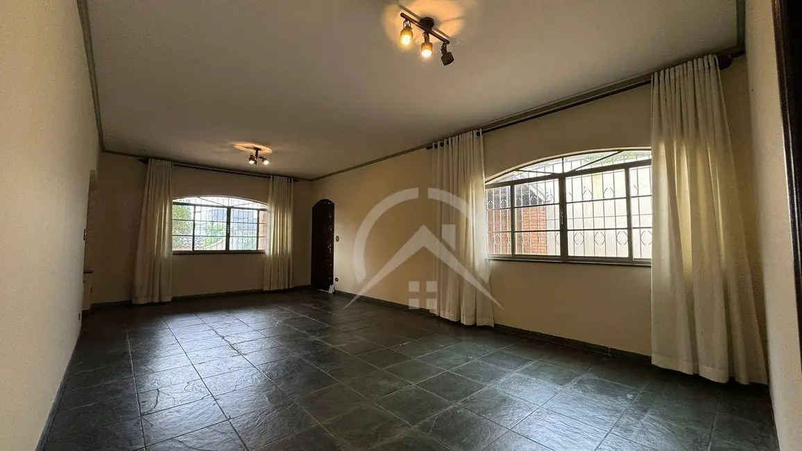 Foto 3 de Casa com 4 quartos à venda e para alugar, 510m2 em Jardim Itaperi, Atibaia - SP