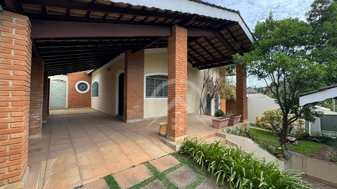 Foto 1 de Casa com 4 quartos à venda e para alugar, 510m2 em Jardim Itaperi, Atibaia - SP