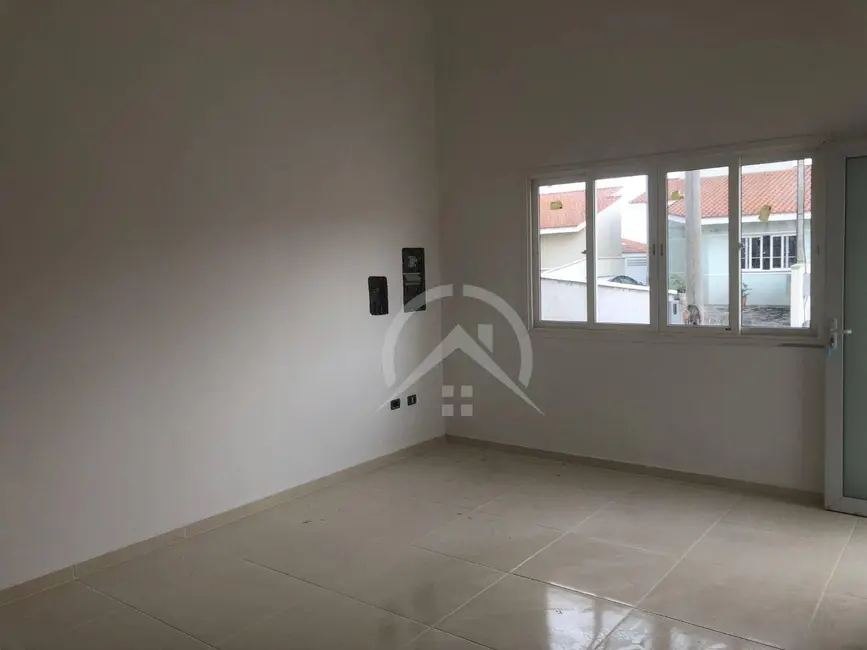 Foto 2 de Casa com 3 quartos à venda, 200m2 em Bom Jesus Dos Perdoes - SP