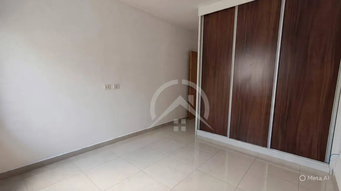 Sobrado com 3 quartos para alugar, 300m2 em Jardim América, Atibaia - SP - imagem 2 Foto 2 de Sobrado com 3 quartos para alugar, 300m2 em Jardim América, Atibaia - SP