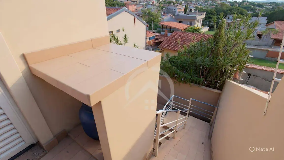 Sobrado com 3 quartos para alugar, 300m2 em Jardim América, Atibaia - SP - imagem 8 Foto 8 de Sobrado com 3 quartos para alugar, 300m2 em Jardim América, Atibaia - SP
