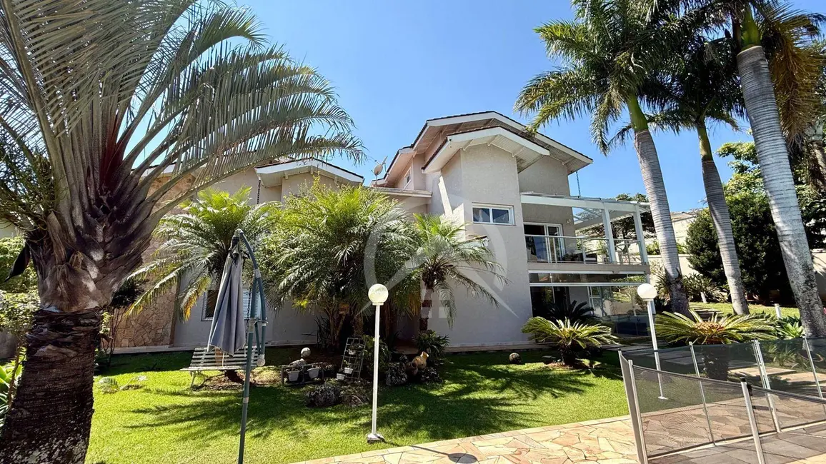 Foto 1 de Casa com 5 quartos à venda e para alugar, 1338m2 em Atibaia - SP