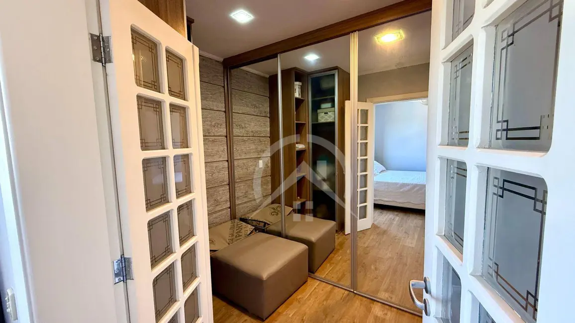 Foto 2 de Casa com 5 quartos à venda e para alugar, 1338m2 em Atibaia - SP