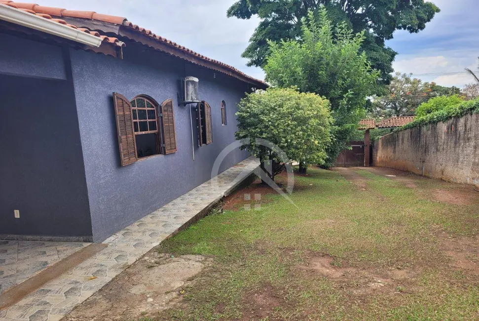 Foto 3 de Casa com 3 quartos à venda, 1000m2 em Chácaras Fernão Dias, Atibaia - SP