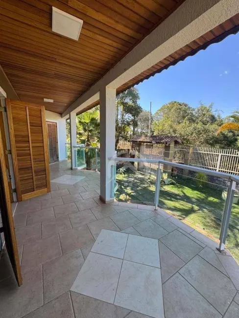 Foto 2 de Casa com 3 quartos à venda, 3200m2 em Jardim Estância Brasil, Atibaia - SP