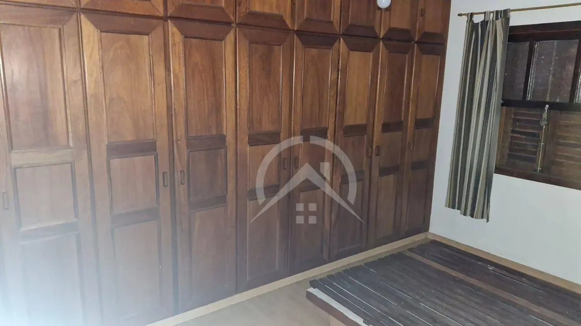 Foto 9 de Sobrado com 3 quartos para alugar, 180m2 em Cidade Satélite, Atibaia - SP