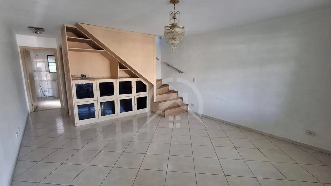 Foto 1 de Sobrado com 3 quartos para alugar, 180m2 em Cidade Satélite, Atibaia - SP