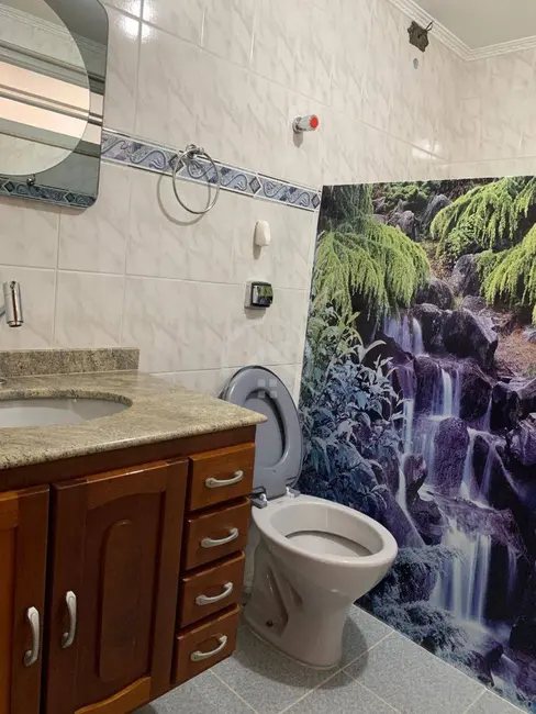 Casa com 2 quartos à venda e para alugar, 300m2 em Alvinópolis, Atibaia - SP - imagem 2 Foto 2 de Casa com 2 quartos à venda e para alugar, 300m2 em Alvinópolis, Atibaia - SP