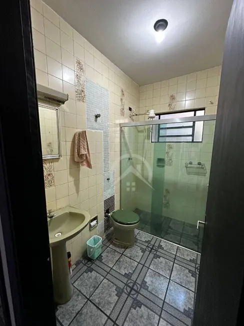 Foto 6 de Casa com 2 quartos à venda, 300m2 em Atibaia - SP
