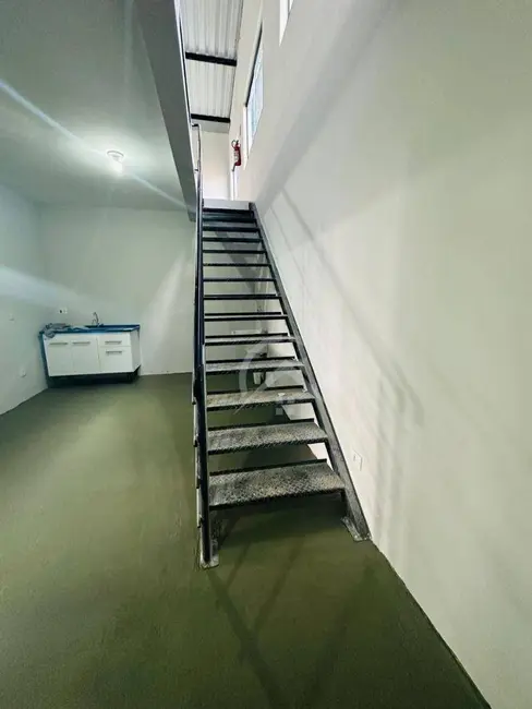 Armazém / Galpão para alugar, 360m2 em Jardim das Cerejeiras, Atibaia - SP - imagem 5 Foto 5 de Armazém / Galpão para alugar, 360m2 em Jardim das Cerejeiras, Atibaia - SP