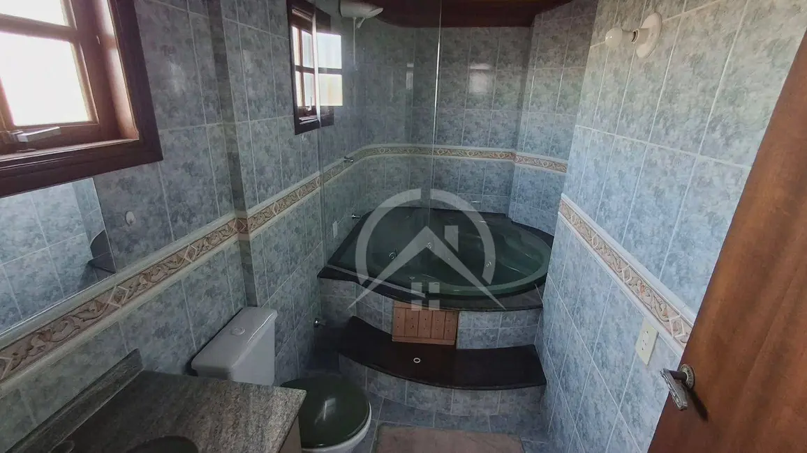 Foto 4 de Casa com 4 quartos à venda e para alugar, 300m2 em Jardim do Lago, Atibaia - SP