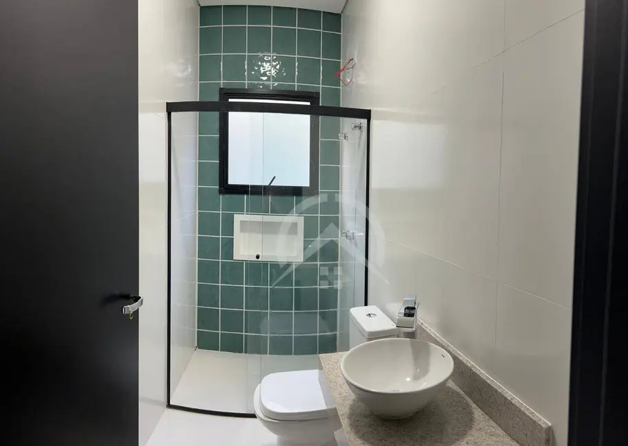 Sobrado com 4 quartos para alugar, 200m2 em Centro, Atibaia - SP - imagem 9 Foto 9 de Sobrado com 4 quartos para alugar, 200m2 em Centro, Atibaia - SP
