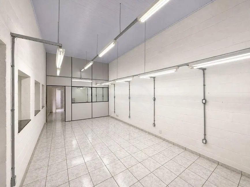 Foto 3 de Sala Comercial à venda e para alugar, 182m2 em Atibaia Jardim, Atibaia - SP