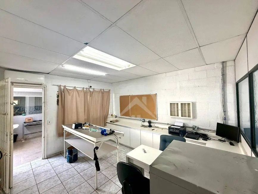 Foto 4 de Sala Comercial à venda e para alugar, 182m2 em Atibaia Jardim, Atibaia - SP