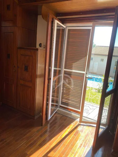 Casa com 3 quartos para alugar, 712m2 em Centro, Atibaia - SP - imagem 8 Foto 8 de Casa com 3 quartos para alugar, 712m2 em Centro, Atibaia - SP