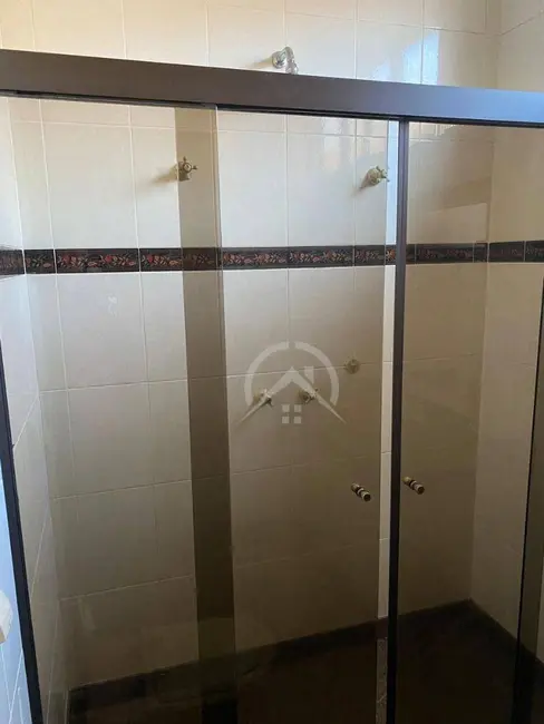 Casa com 3 quartos para alugar, 712m2 em Centro, Atibaia - SP - imagem 6 Foto 6 de Casa com 3 quartos para alugar, 712m2 em Centro, Atibaia - SP