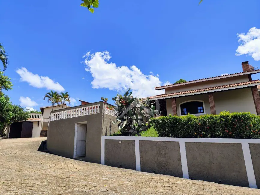 Chácara com 8 quartos à venda, 1390m2 em Piracaia - SP - imagem 9 Foto 9 de Chácara com 8 quartos à venda, 1390m2 em Piracaia - SP