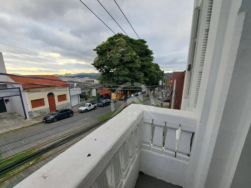 Sobrado para alugar, 200m2 em Centro, Atibaia - SP - imagem 7 Foto 7 de Sobrado para alugar, 200m2 em Centro, Atibaia - SP