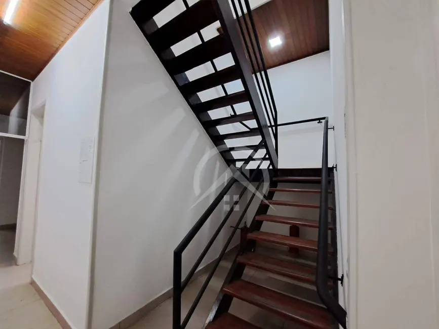 Foto 29 de Sobrado para alugar, 200m2 em Centro, Atibaia - SP