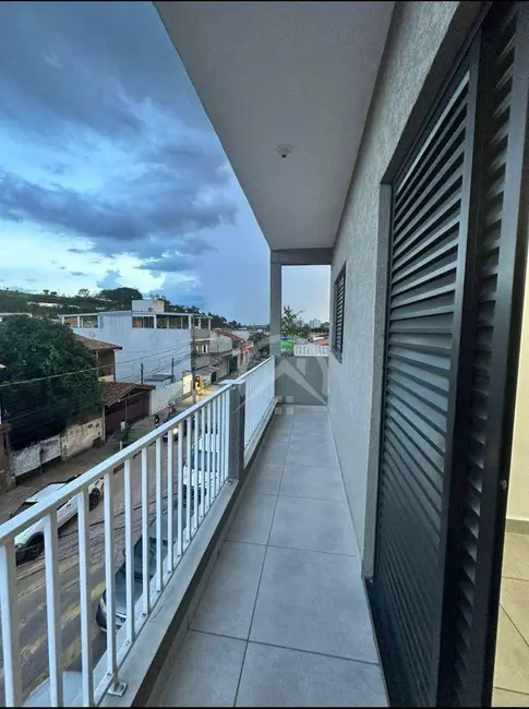 Foto 8 de Casa com 2 quartos para alugar, 90m2 em Jardim Alvinópolis II, Atibaia - SP