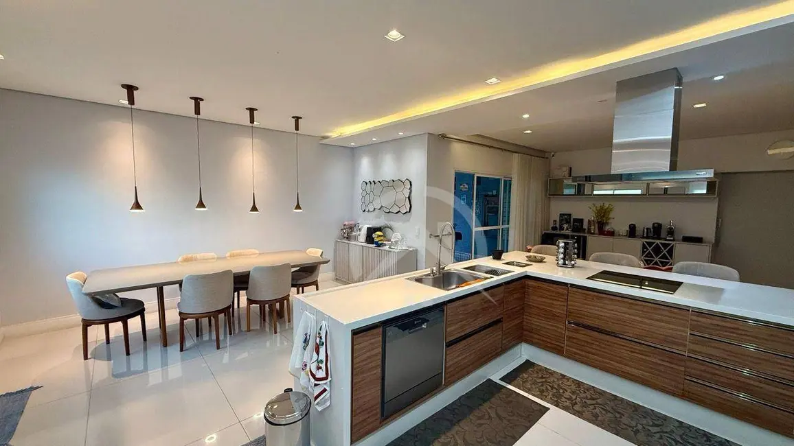 Casa com 4 quartos à venda, 736m2 em Condomínio Parque das Garças II, Atibaia - SP - imagem 4 Foto 4 de Casa com 4 quartos à venda, 736m2 em Condomínio Parque das Garças II, Atibaia - SP