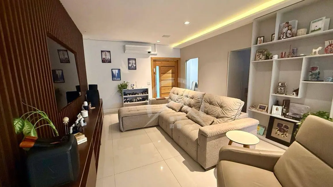 Casa com 4 quartos à venda, 736m2 em Condomínio Parque das Garças II, Atibaia - SP - imagem 2 Foto 2 de Casa com 4 quartos à venda, 736m2 em Condomínio Parque das Garças II, Atibaia - SP