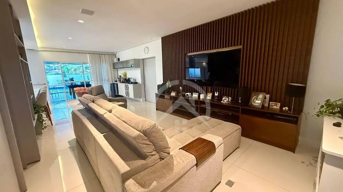 Casa com 4 quartos à venda, 736m2 em Condomínio Parque das Garças II, Atibaia - SP - imagem 1 Foto 1 de Casa com 4 quartos à venda, 736m2 em Condomínio Parque das Garças II, Atibaia - SP