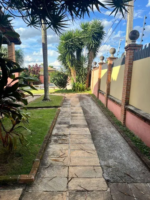 Foto 3 de Casa com 3 quartos à venda e para alugar, 1033m2 em Vila Petrópolis, Atibaia - SP