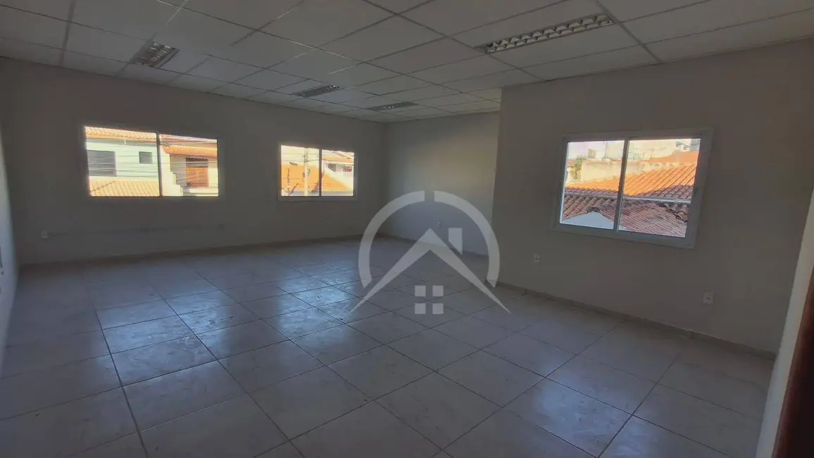 Sala Comercial para alugar, 380m2 em Centro, Atibaia - SP - imagem 9 Foto 9 de Sala Comercial para alugar, 380m2 em Centro, Atibaia - SP