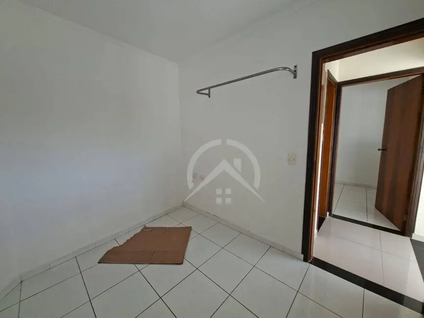 Casa com 3 quartos para alugar, 500m2 em Vila Rica, Atibaia - SP - imagem 9 Foto 9 de Casa com 3 quartos para alugar, 500m2 em Vila Rica, Atibaia - SP