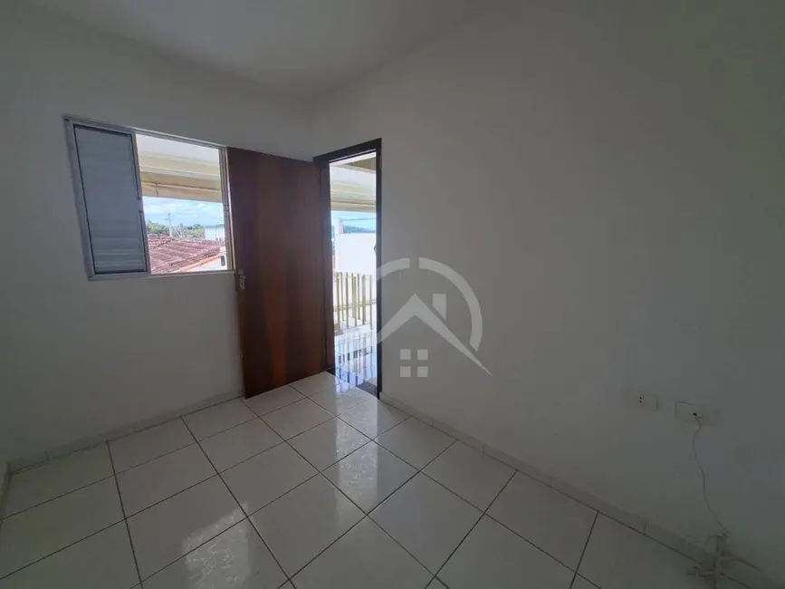 Casa com 3 quartos para alugar, 500m2 em Vila Rica, Atibaia - SP - imagem 6 Foto 6 de Casa com 3 quartos para alugar, 500m2 em Vila Rica, Atibaia - SP