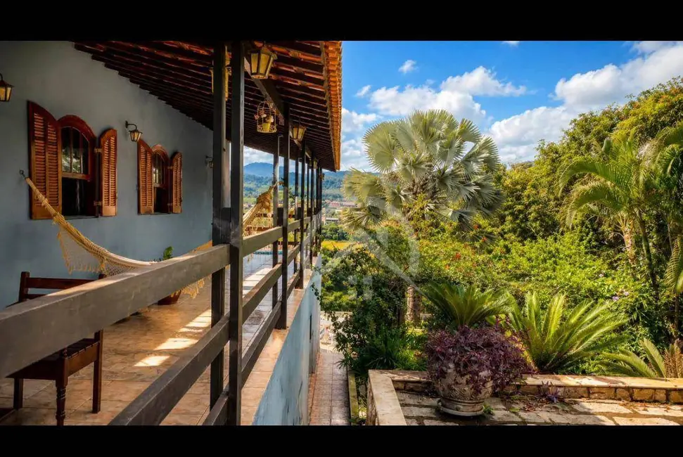 Chácara com 5 quartos à venda, 2500m2 em Centro, Vargem - SP - imagem 4 Foto 4 de Chácara com 5 quartos à venda, 2500m2 em Centro, Vargem - SP