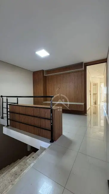 Sobrado com 3 quartos à venda e para alugar, 160m2 em Jardim Paulista, Atibaia - SP - imagem 8 Foto 8 de Sobrado com 3 quartos à venda e para alugar, 160m2 em Jardim Paulista, Atibaia - SP