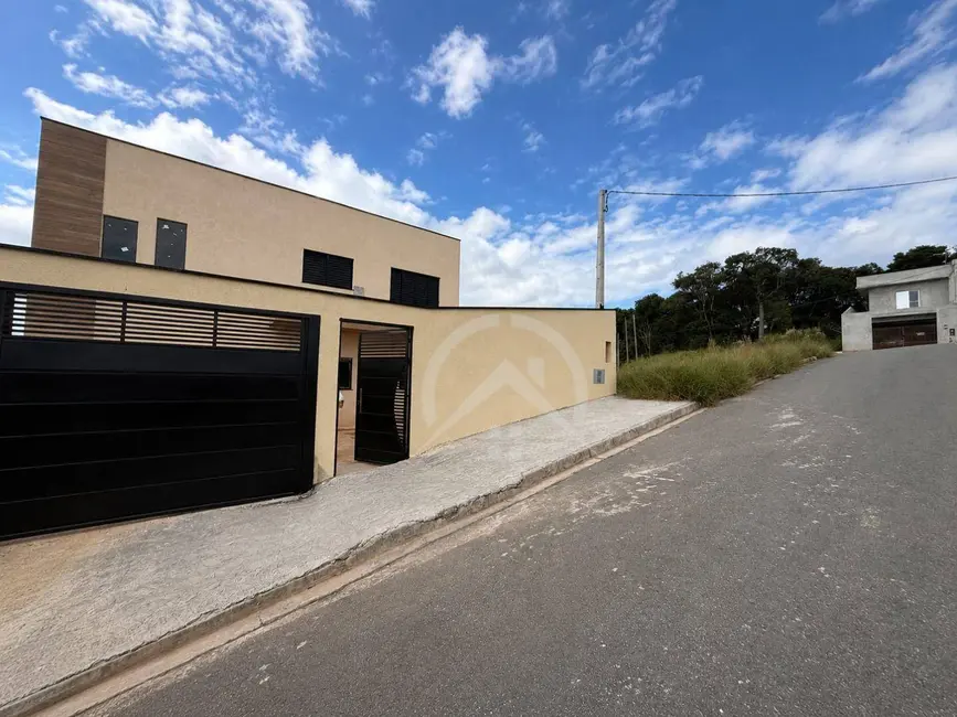 Foto 1 de Sobrado com 4 quartos à venda, 280m2 em Mairipora - SP
