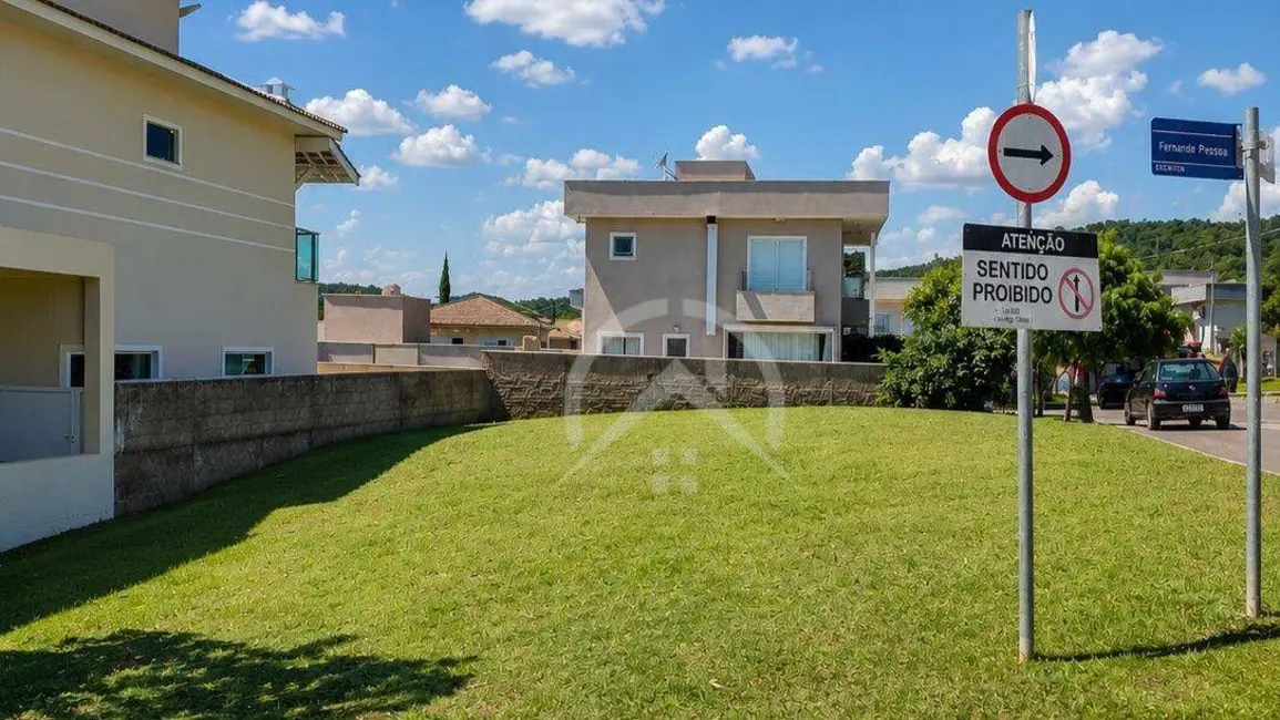 Foto 2 de Terreno / Lote à venda, 282m2 em Rio Abaixo, Atibaia - SP