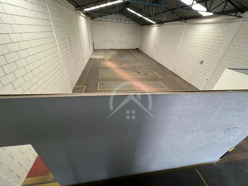 Foto 2 de Armazém / Galpão para alugar, 300m2 em Jardim Imperial, Atibaia - SP