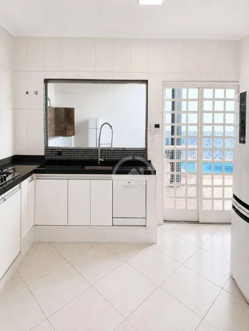 Foto 2 de Casa com 3 quartos à venda e para alugar, 480m2 em Jardim Jaraguá, Atibaia - SP