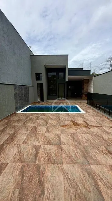 Casa com 3 quartos à venda, 210m2 em Caetetuba, Atibaia - SP - imagem 1 Foto 1 de Casa com 3 quartos à venda, 210m2 em Caetetuba, Atibaia - SP