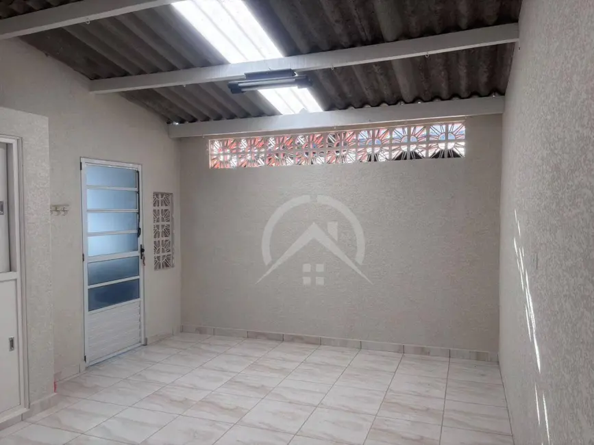 Casa com 2 quartos para alugar, 150m2 em Alvinópolis, Atibaia - SP - imagem 9 Foto 9 de Casa com 2 quartos para alugar, 150m2 em Alvinópolis, Atibaia - SP