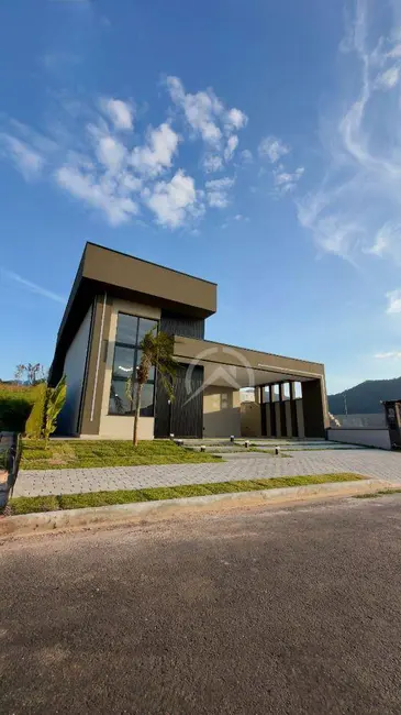 Foto 1 de Casa com 3 quartos à venda, 300m2 em Laranja Azeda, Atibaia - SP