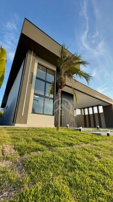 Foto 3 de Casa com 3 quartos à venda, 300m2 em Laranja Azeda, Atibaia - SP