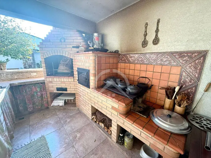 Foto 3 de Sobrado com 3 quartos à venda, 800m2 em Jardim Paulista, Atibaia - SP