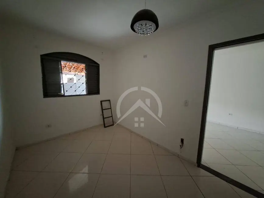 Casa com 1 quarto para alugar, 125m2 em Jardim do Lago, Atibaia - SP - imagem 4 Foto 4 de Casa com 1 quarto para alugar, 125m2 em Jardim do Lago, Atibaia - SP