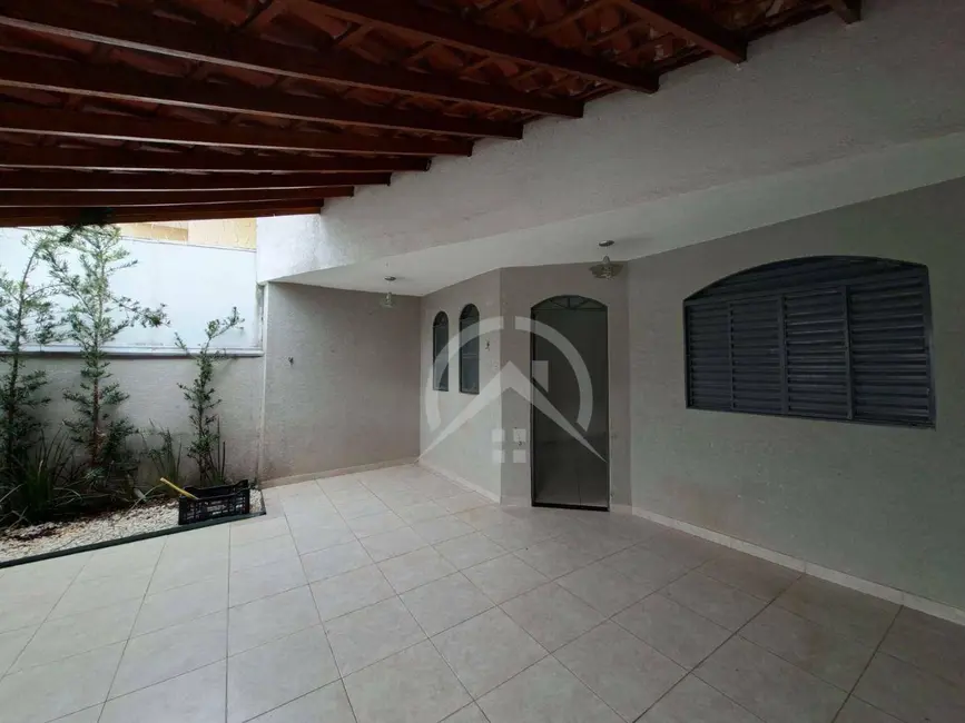 Casa com 1 quarto para alugar, 125m2 em Jardim do Lago, Atibaia - SP - imagem 1 Foto 1 de Casa com 1 quarto para alugar, 125m2 em Jardim do Lago, Atibaia - SP