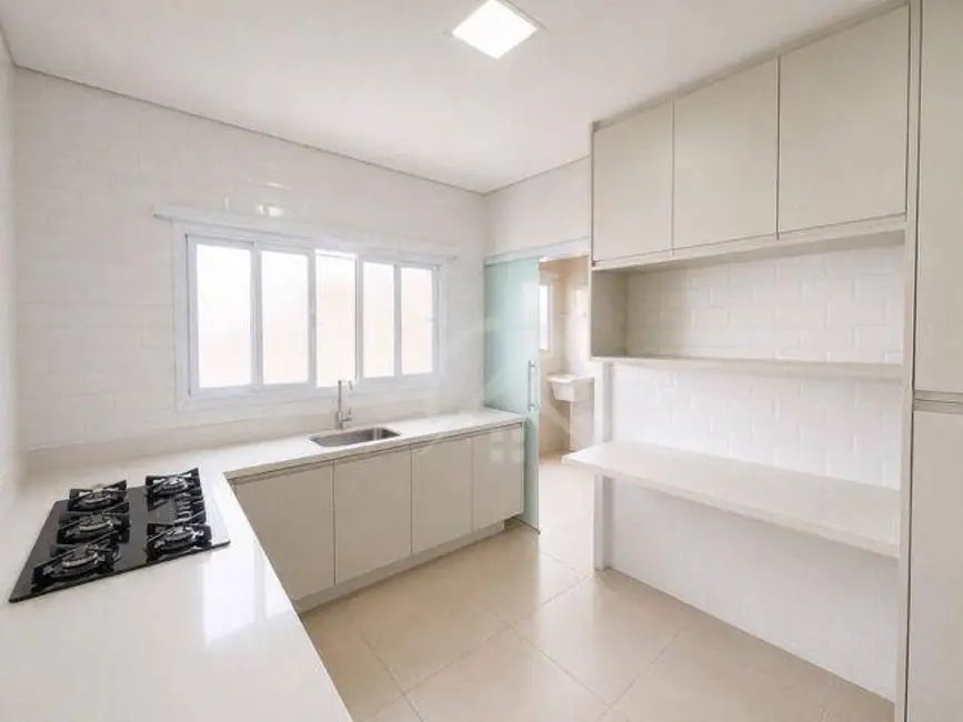 Casa com 3 quartos à venda, 300m2 em Jardim Jaraguá, Atibaia - SP - imagem 3 Foto 3 de Casa com 3 quartos à venda, 300m2 em Jardim Jaraguá, Atibaia - SP