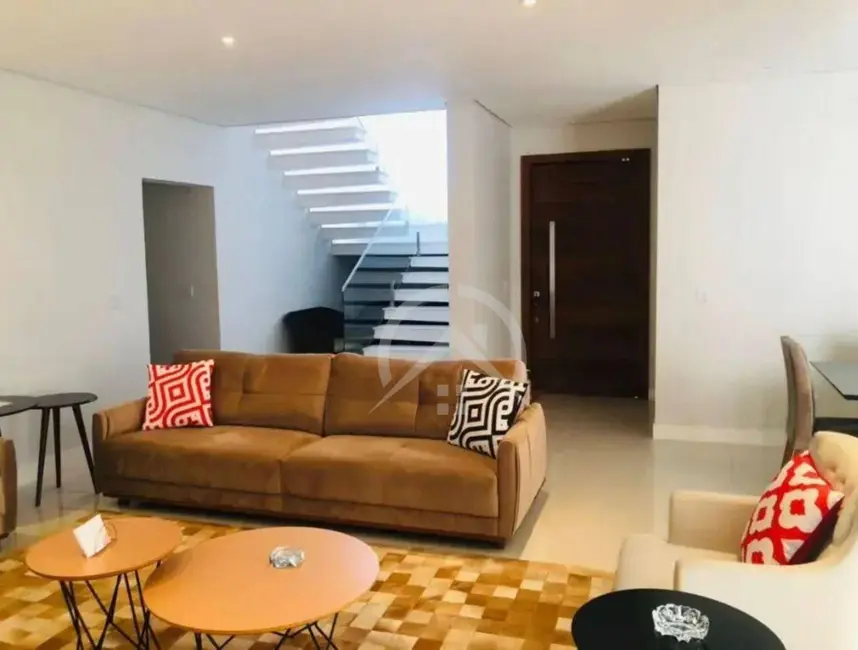 Foto 9 de Casa com 4 quartos à venda, 600m2 em Mairipora - SP