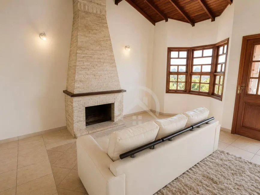 Sobrado com 4 quartos para alugar, 300m2 em Vila Petrópolis, Atibaia - SP - imagem 7 Foto 7 de Sobrado com 4 quartos para alugar, 300m2 em Vila Petrópolis, Atibaia - SP