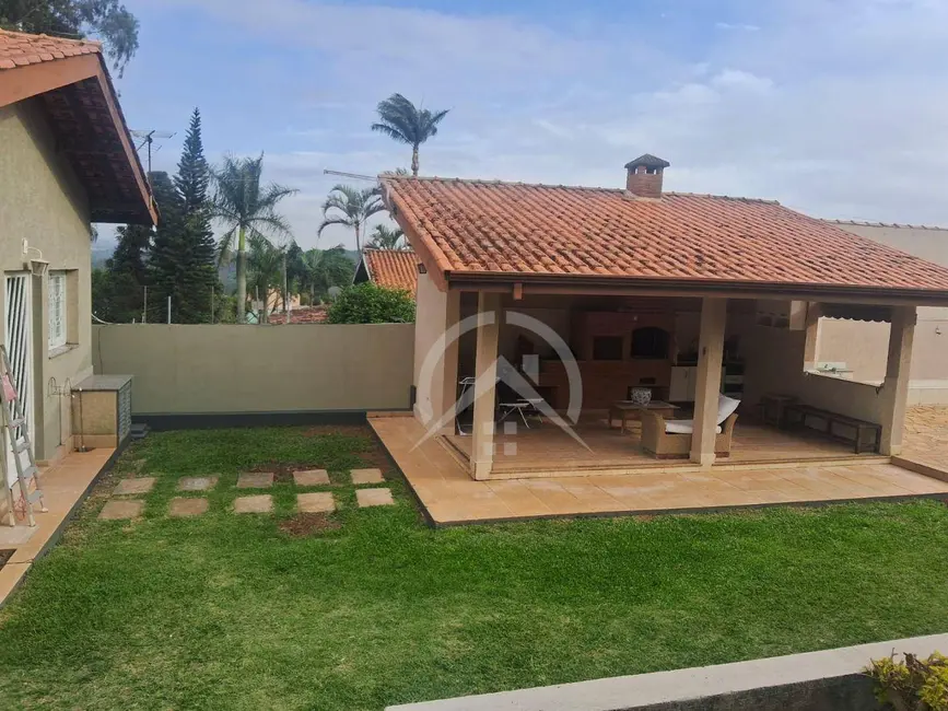 Foto 2 de Casa com 3 quartos à venda, 1000m2 em Jardim dos Pinheiros, Atibaia - SP