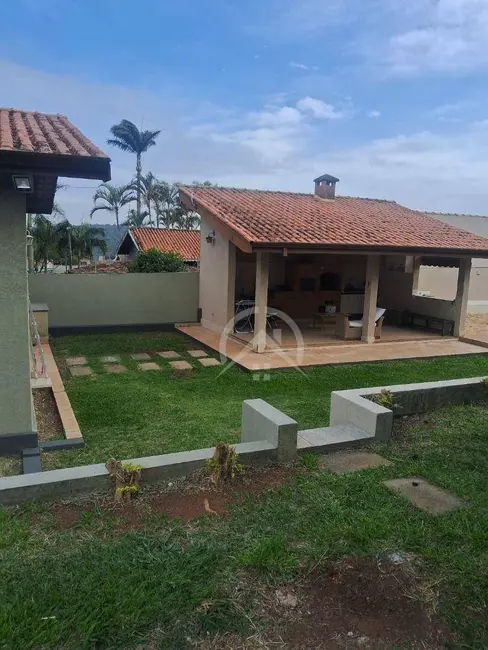 Foto 3 de Casa com 3 quartos à venda, 1000m2 em Jardim dos Pinheiros, Atibaia - SP