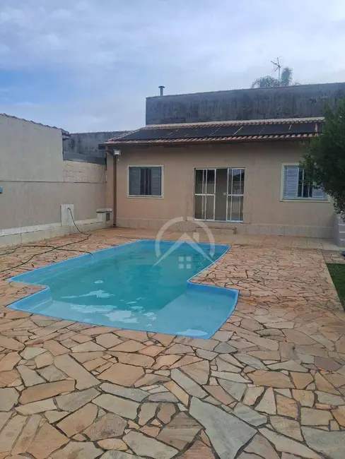 Foto 1 de Casa com 3 quartos à venda, 1000m2 em Jardim dos Pinheiros, Atibaia - SP